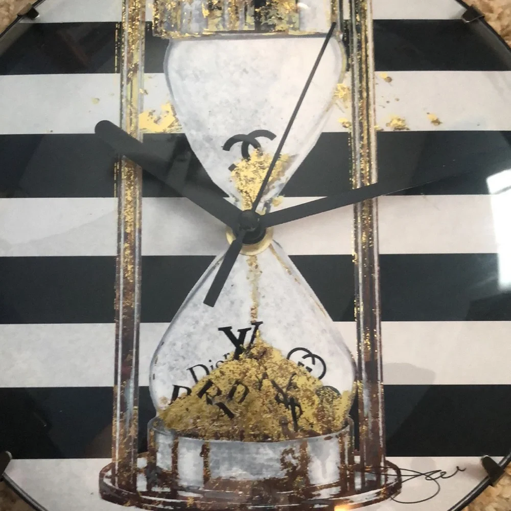 Fashion Clock